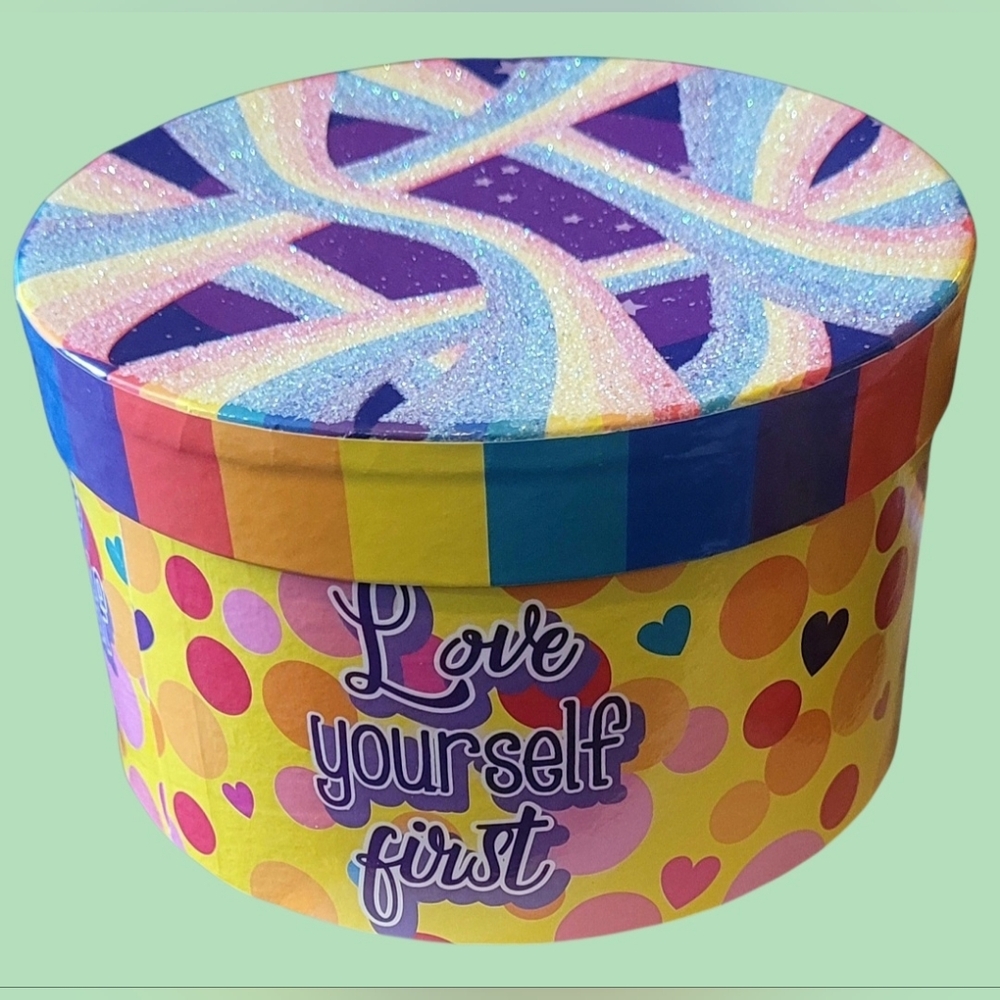 "NEW" SUPER CUTE DECORATIVE ROUND GIFT BOXES GLITTER LIDS 5.5" X 16.5" X 3" - Picture 5 of 10